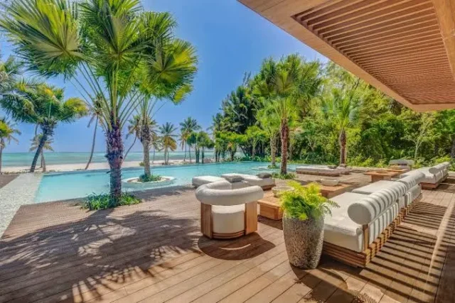Best Beachfront Villas: The Beach Is the Point — Choose Wisely