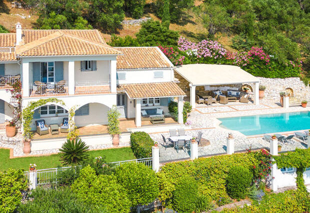 The Best Villas in Greece: How to Choose Where to Stay in 2026