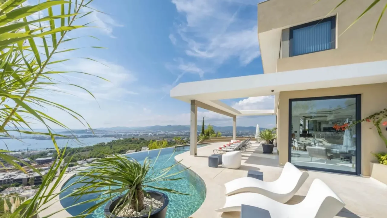 Ibiza Villas Best Areas, Seasons & Vibe by Region (2026)